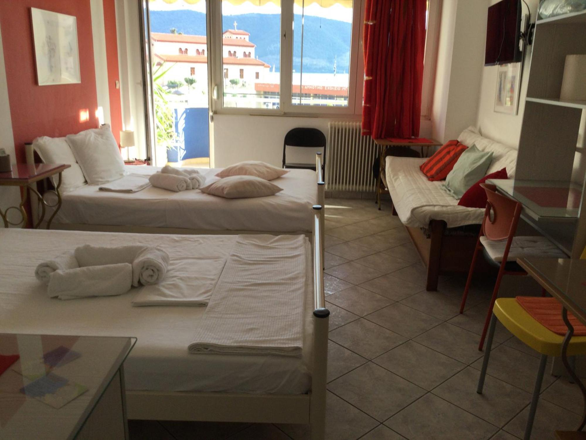 Maria'S Roomstudios Apartments Flats To Let Seaside Heart City Chantzara Spyropoulos Igoumenitsa Bagian luar foto