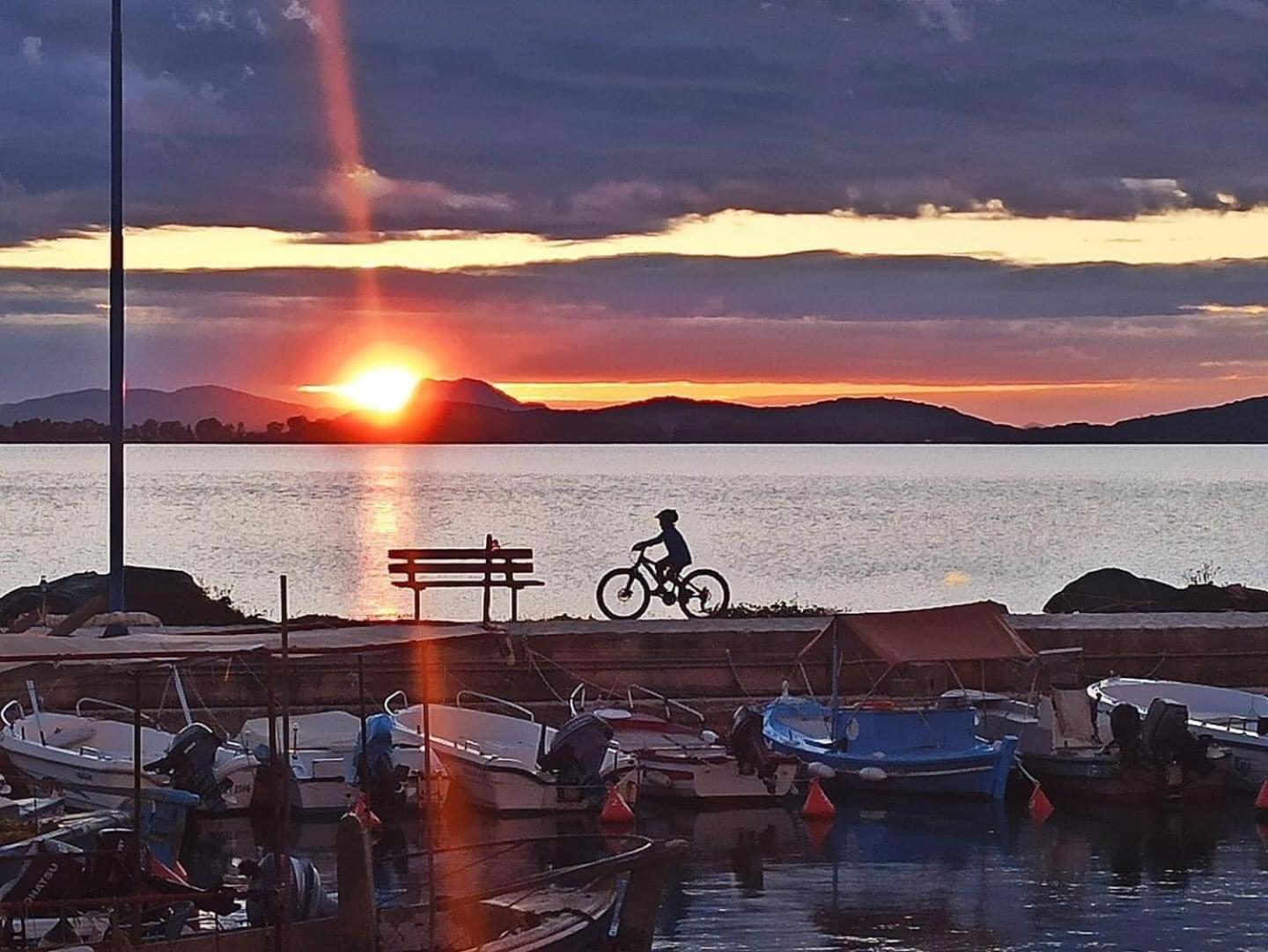 Maria'S Roomstudios Apartments Flats To Let Seaside Heart City Chantzara Spyropoulos Igoumenitsa Bagian luar foto